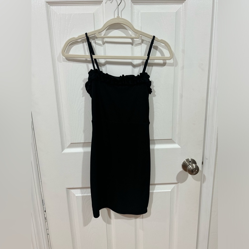 F21 BLACK DRESS